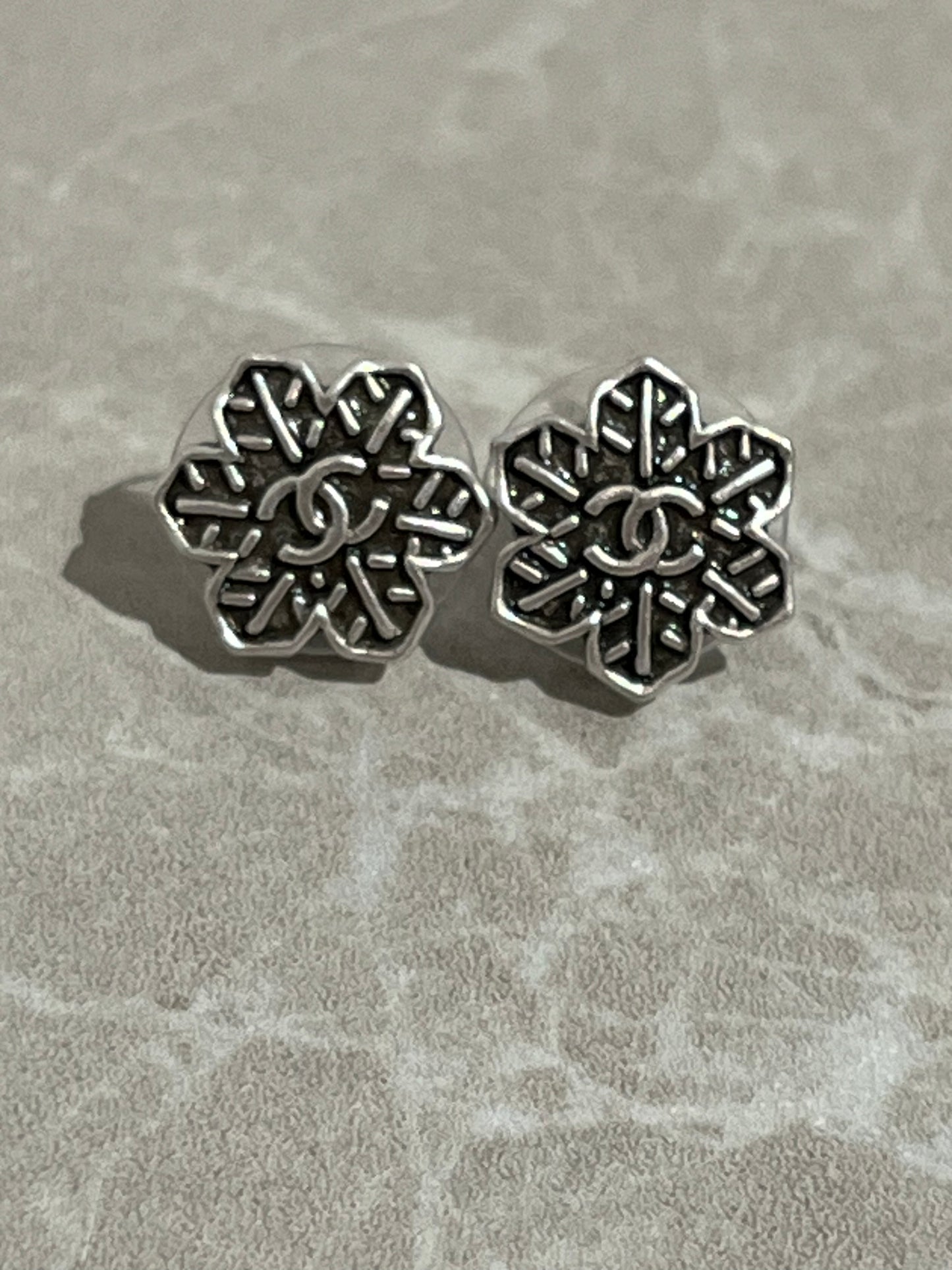 Boucles d'oreilles Chanel flocon