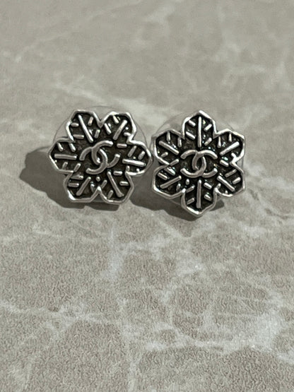 Boucles d'oreilles Chanel flocon