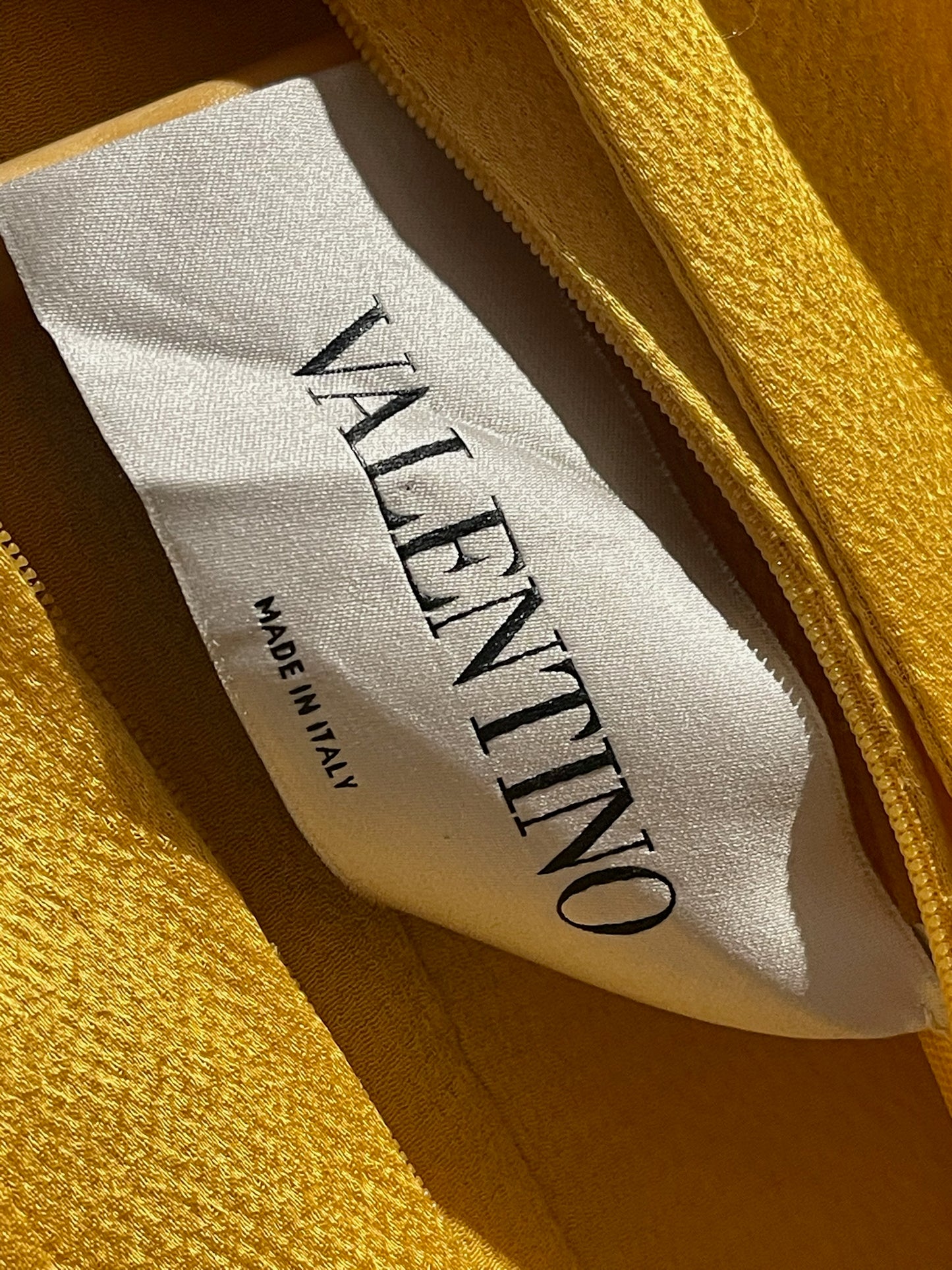 Robe Valentino jaune T.34