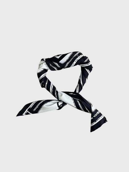 Foulard Chanel blanc Couture