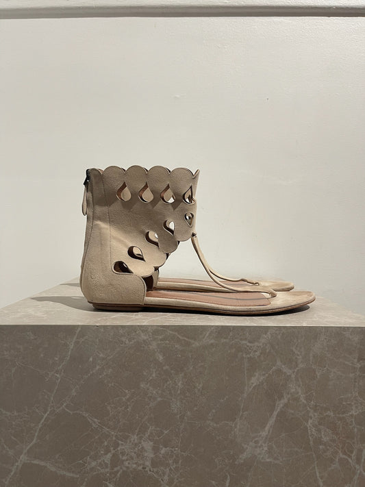 Sandales Alaia beige T.40