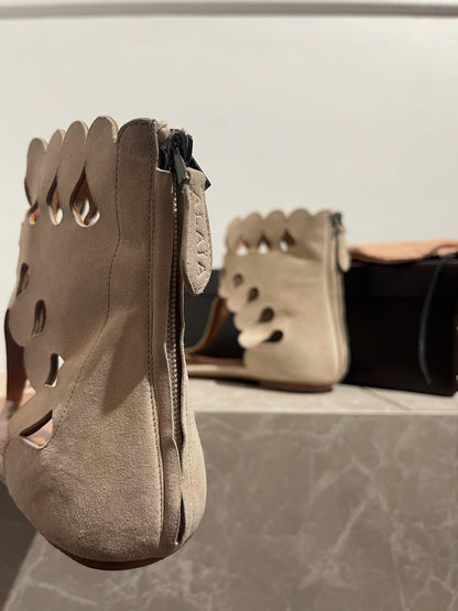 Sandales Alaia beige T.40