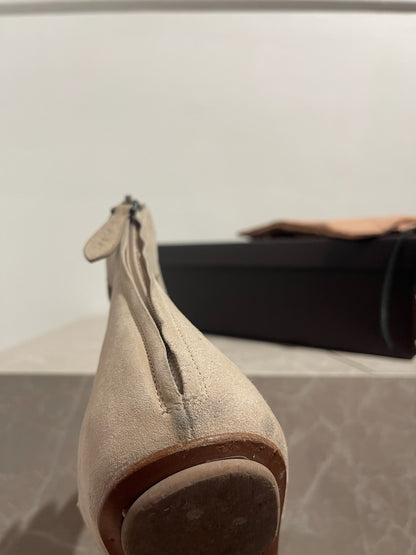 Sandales Alaia beige T.40