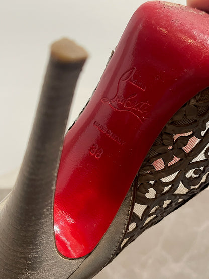 Escarpins Christian Louboutin beige T.38