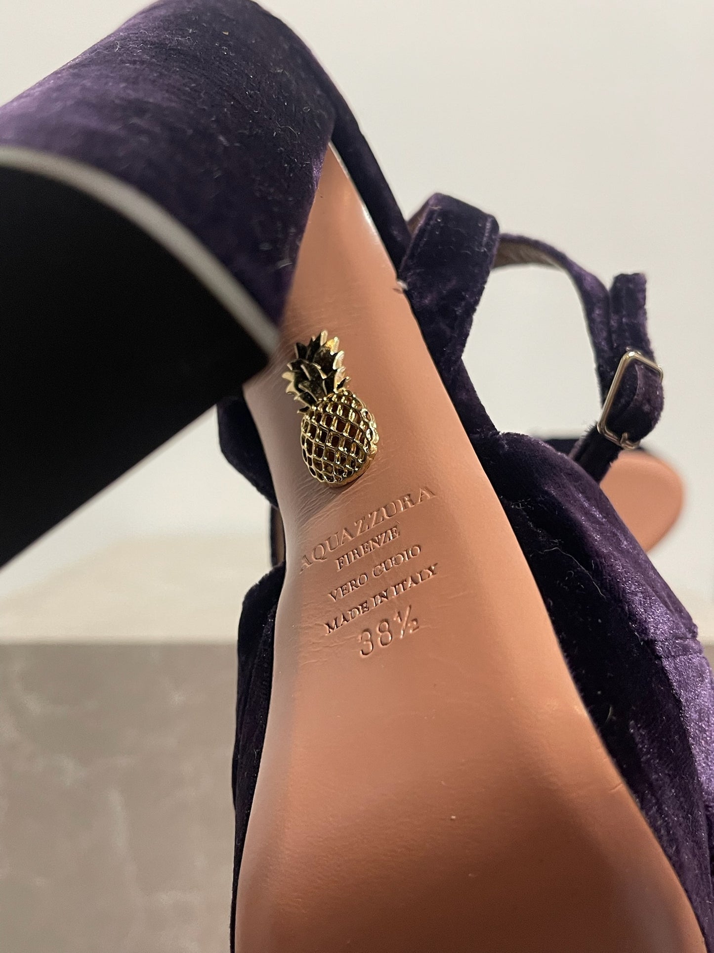 Sandales Aquazzura violettes T.38,5