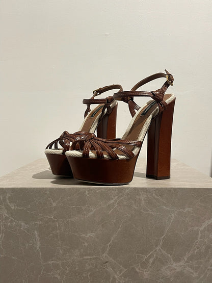 Sandales Dolce & Gabbana marron T.38