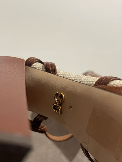 Sandales Dolce & Gabbana marron T.38