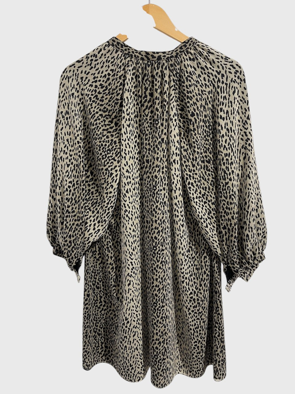 Robe Saint Laurent léopard T.40