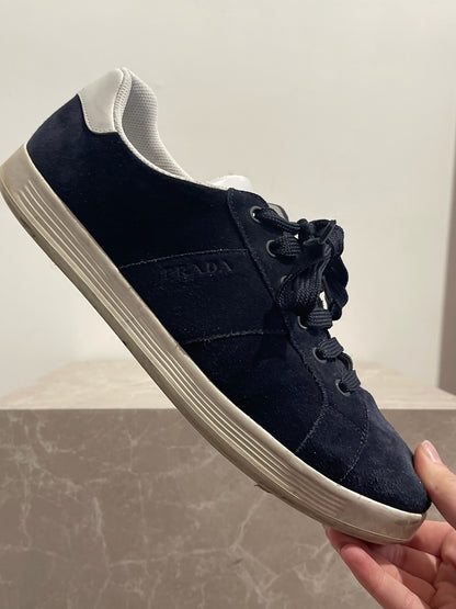 Baskets Prada bleu marine T.41,5