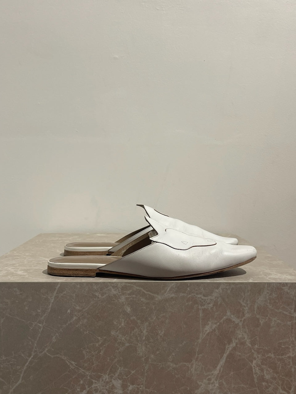 Mules Hermès blanches T.37