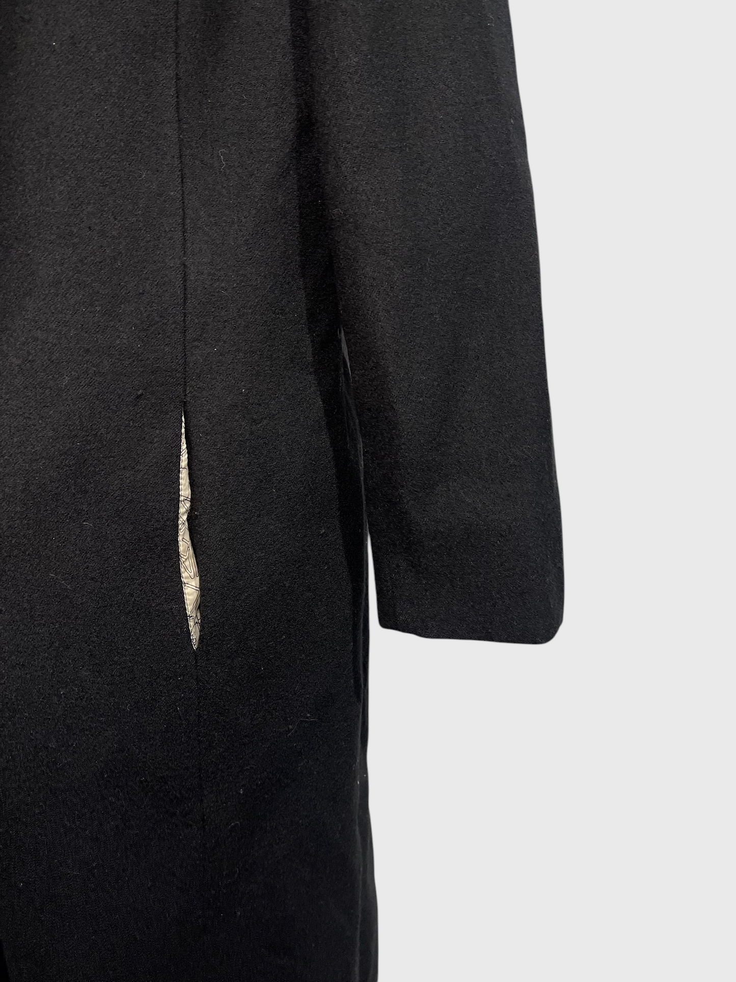 Manteau Valentino noir T.40