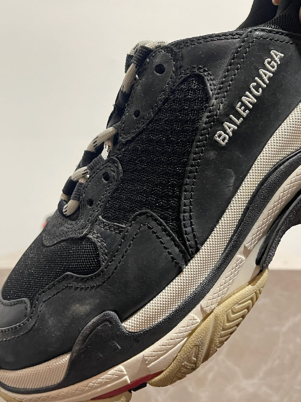 Baskets Balenciaga Triple S T.39