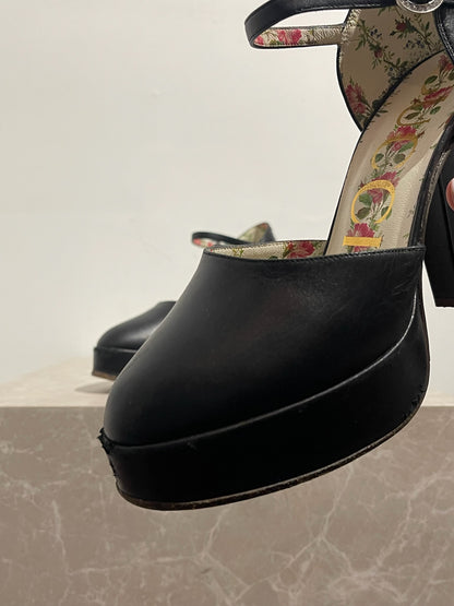 Escarpins Gucci noirs T.36