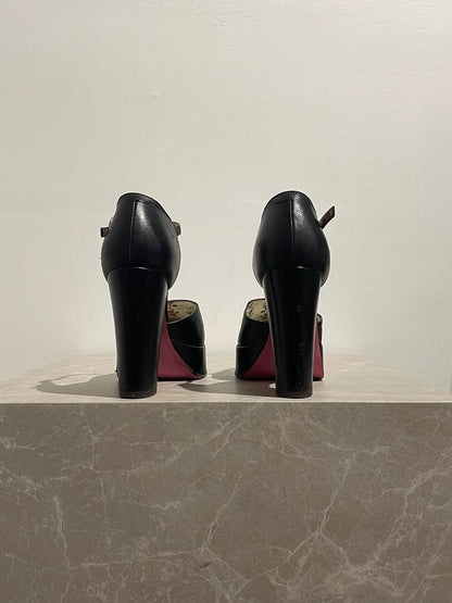 Escarpins Gucci noirs T.36