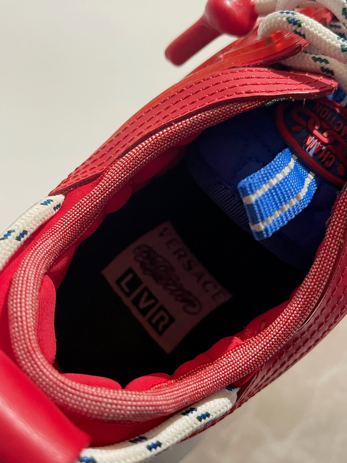 Baskets Versace Chain Reaction T.38