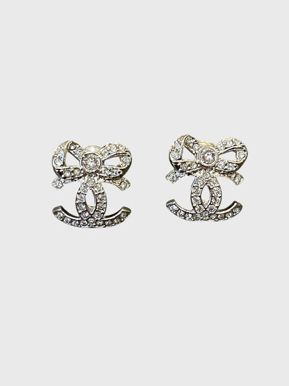 Boucles d'oreilles Chanel noeuds argents