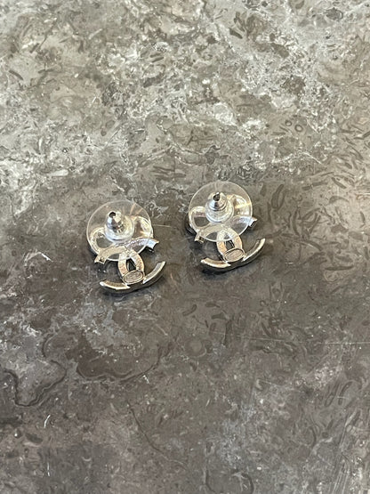 Boucles d'oreilles Chanel noeuds argents