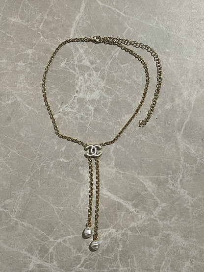 Collier Chanel chaine dorée CC