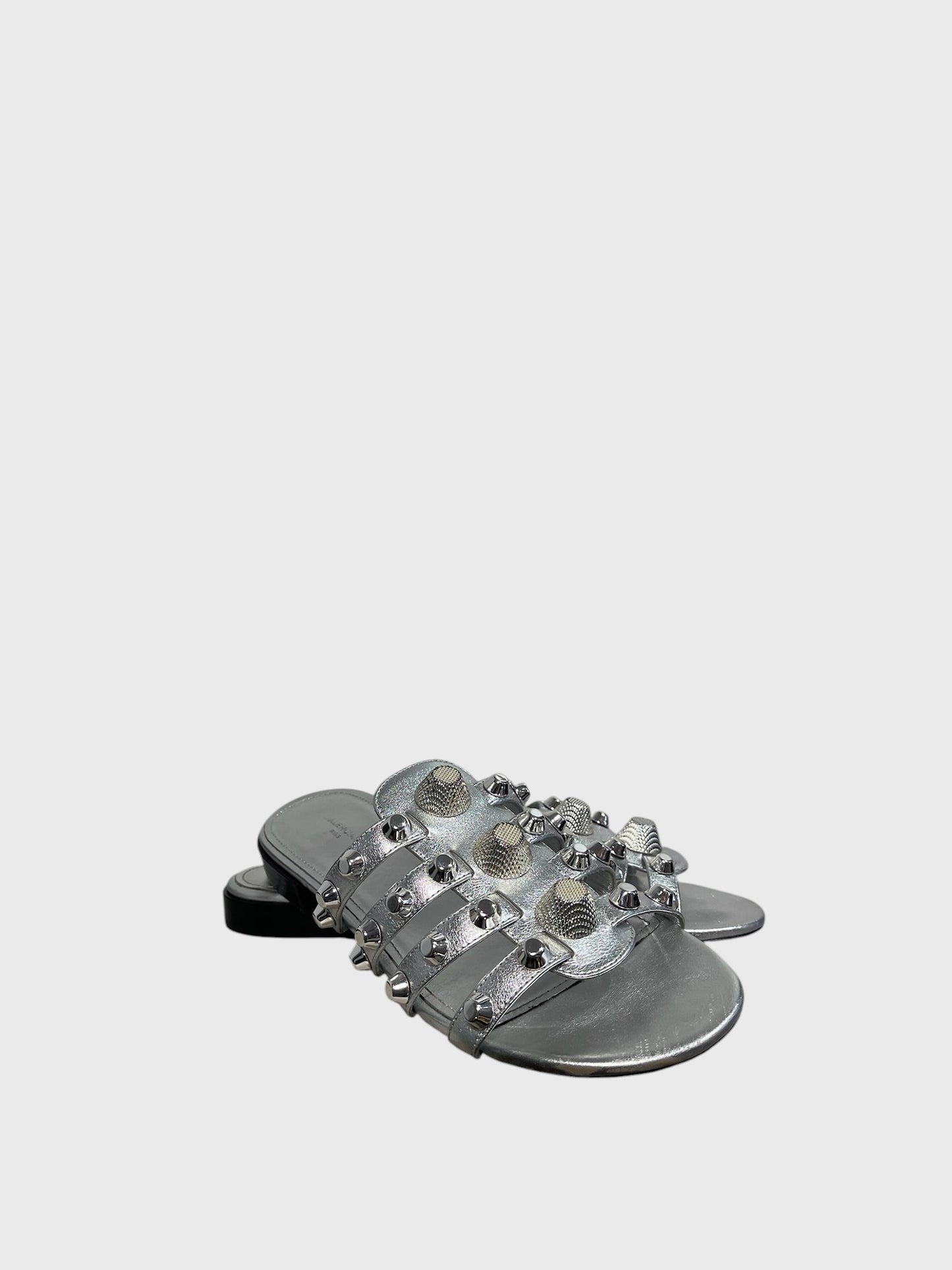 Sandales Balenciaga argents T.37