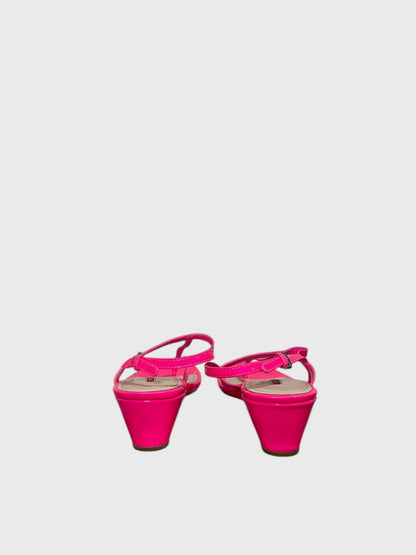 Sandales Prada roses T.40
