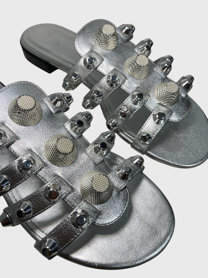 Sandales Balenciaga argents T.37