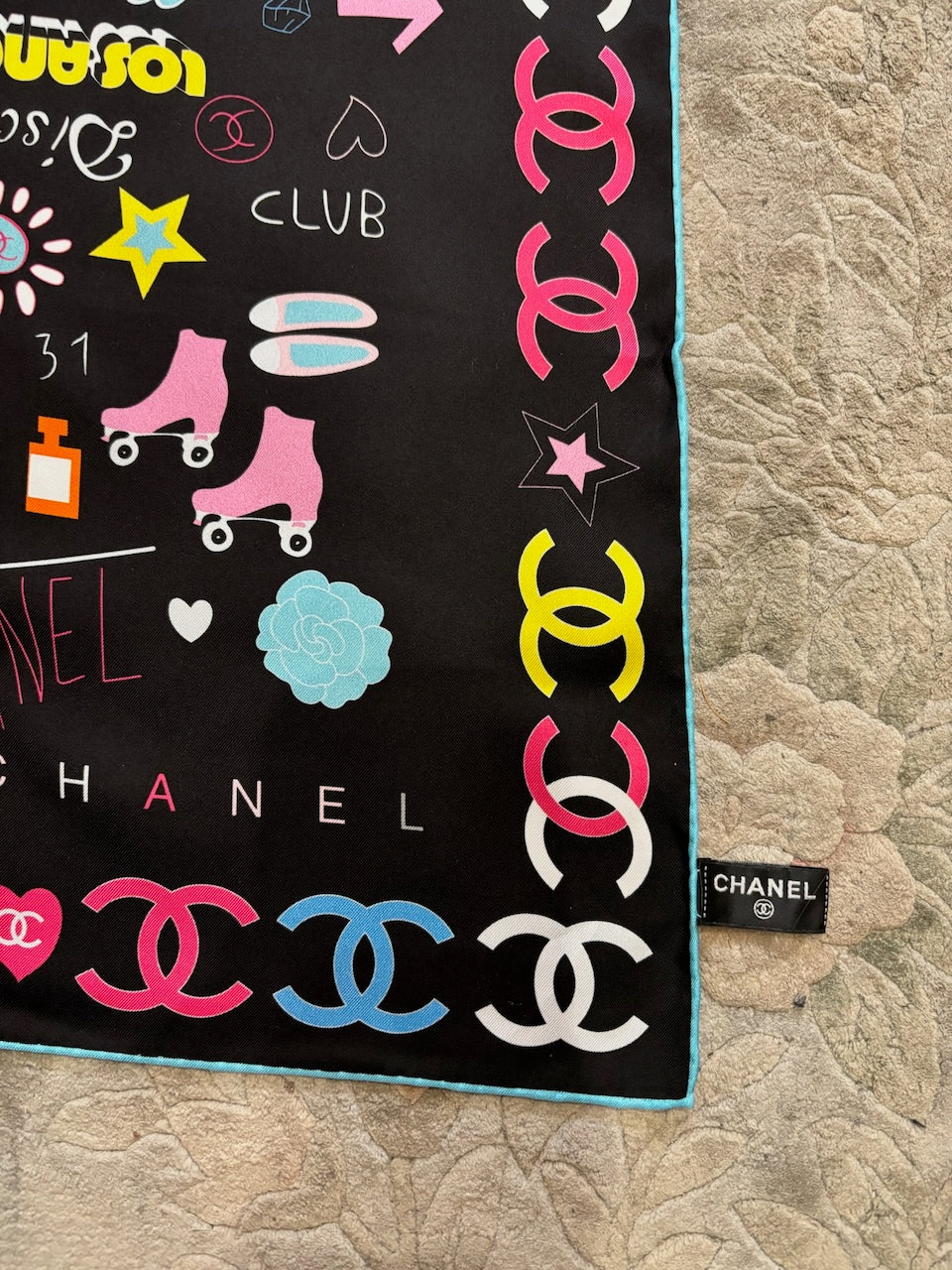 Foulard Chanel noir Disco