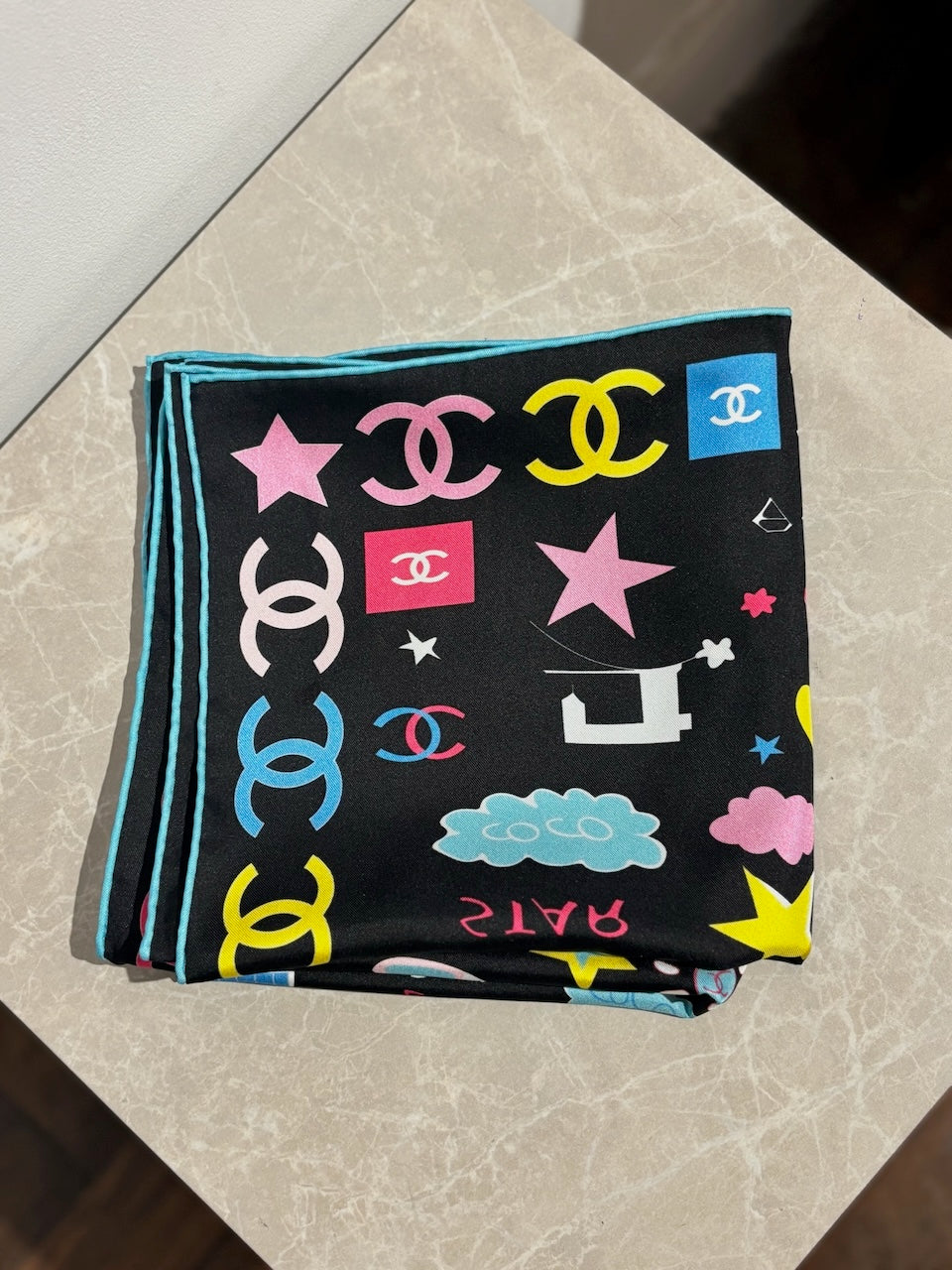 Foulard Chanel noir Disco
