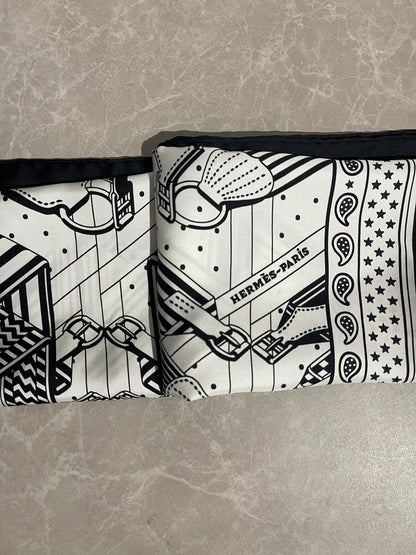 Carré 55 Hermès Sangle en zigzag noir