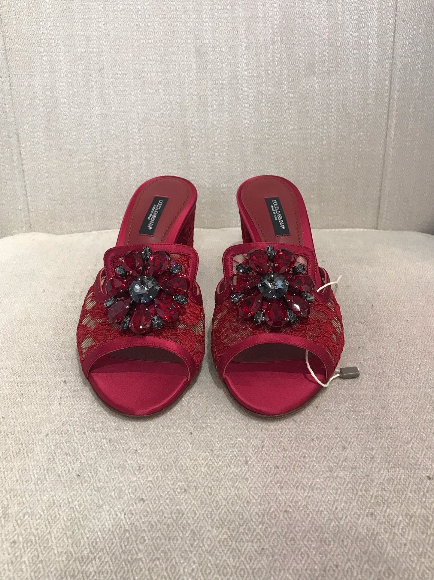 Sandales Dolce & Gabbana rouges T.36 NEUVES