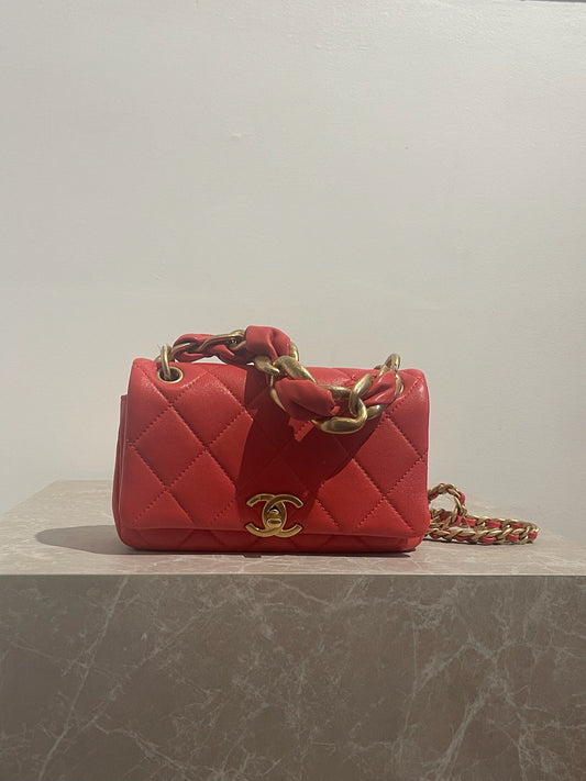 Sac Chanel rouge NEUF