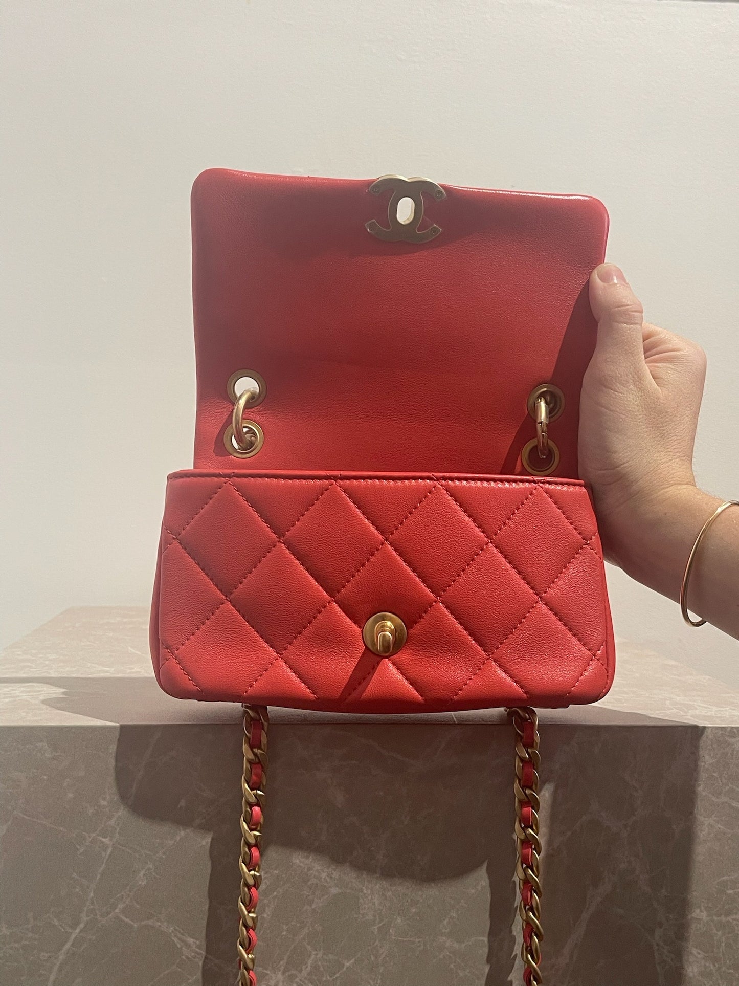 Sac Chanel rouge NEUF