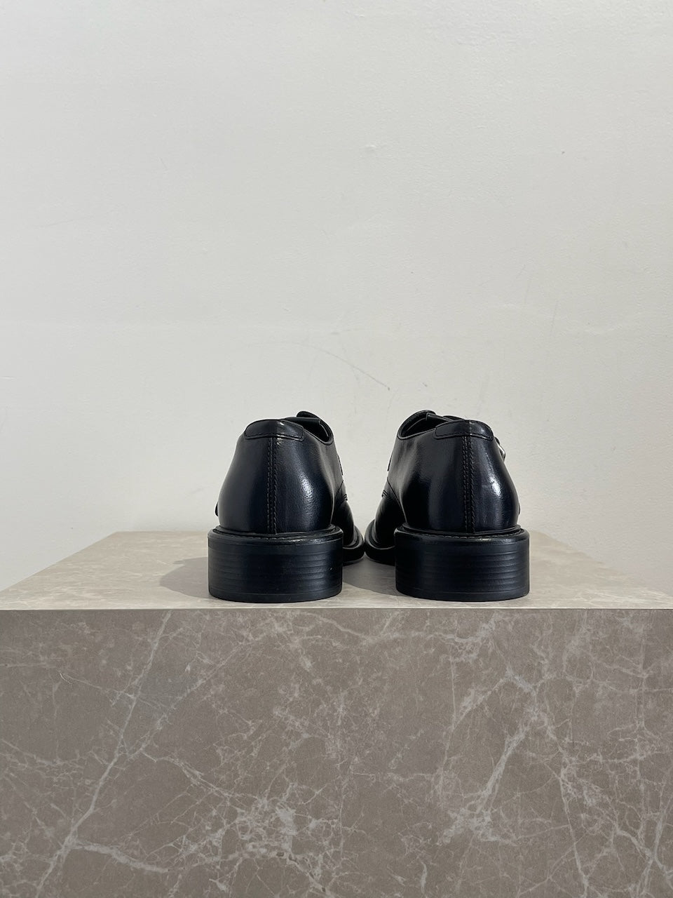 Richelieus Miu Miu noires T.39