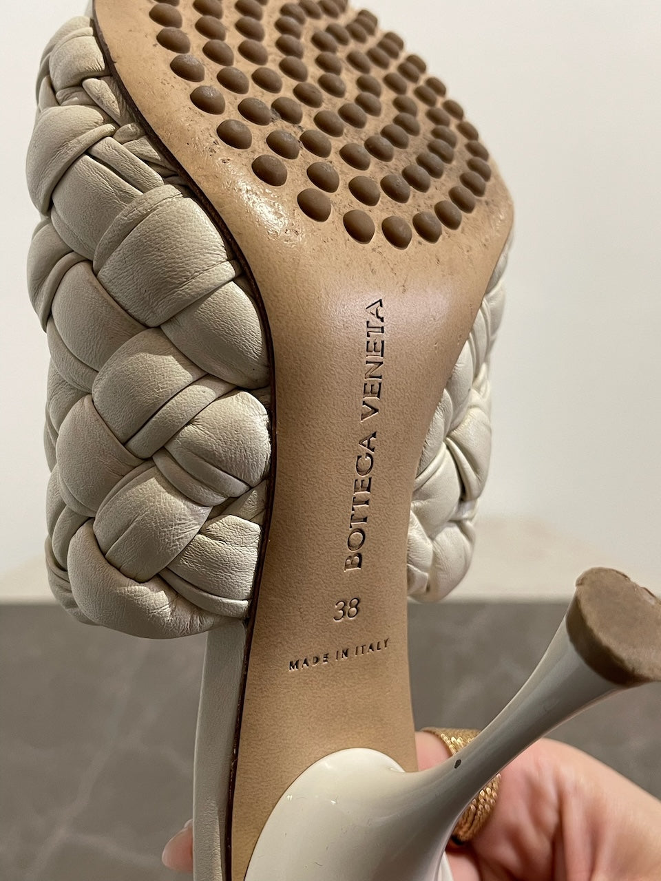 Mules Bottega Veneta écrue T.38