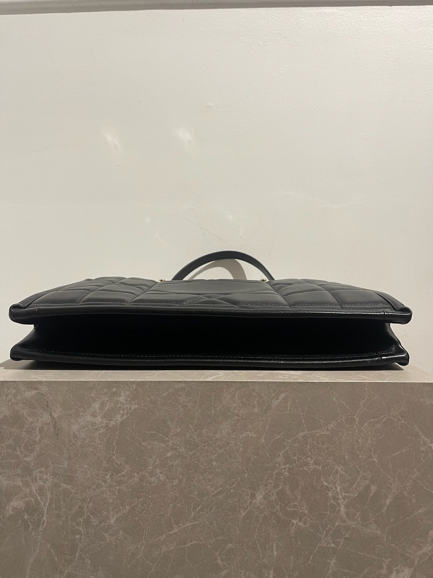 Sac Dior Essential medium noir