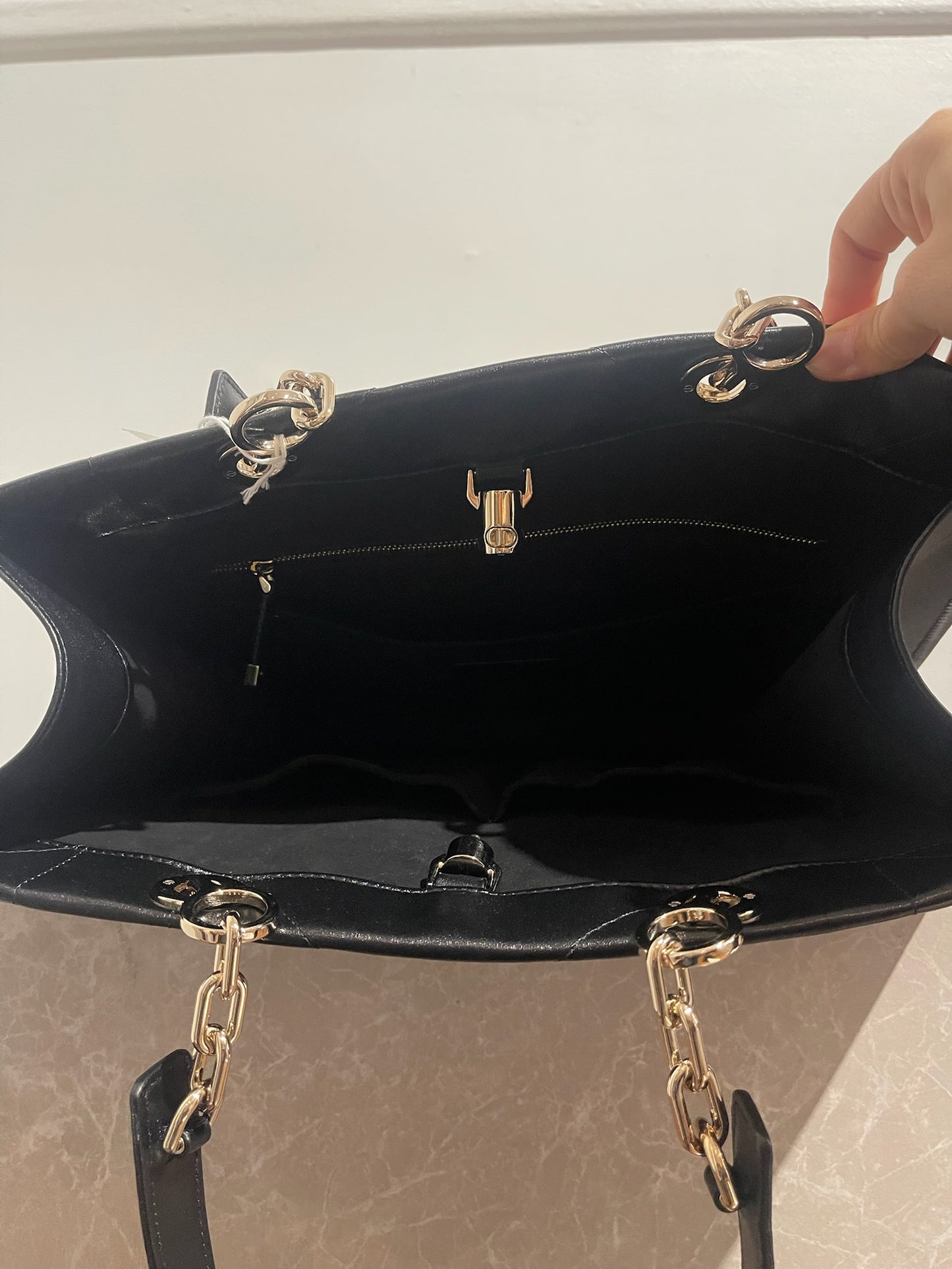 Sac Dior Essential medium noir