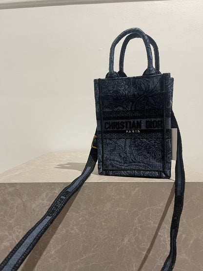 Sac Dior Book Tote mini bleu