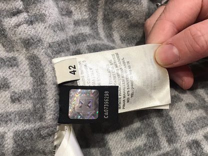 Manteau Fendi gris T.38