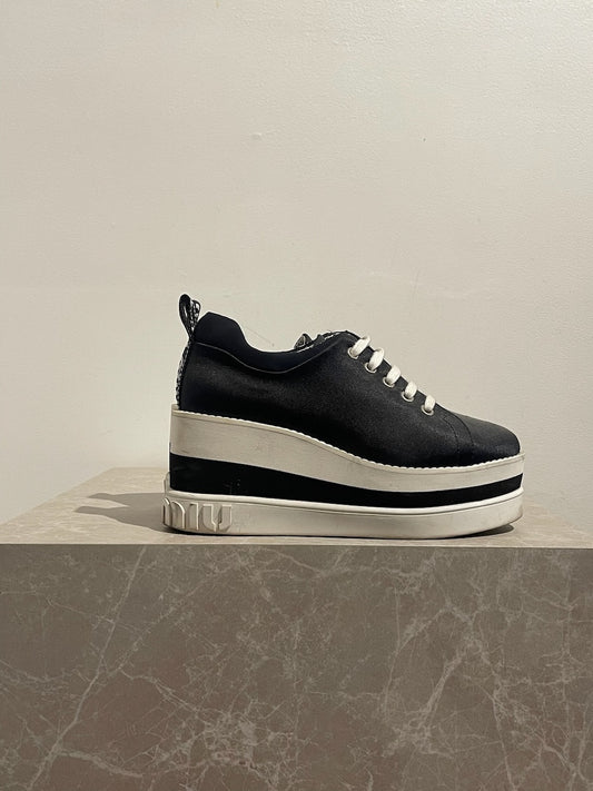 Baskets Miu Miu noires T.35,5