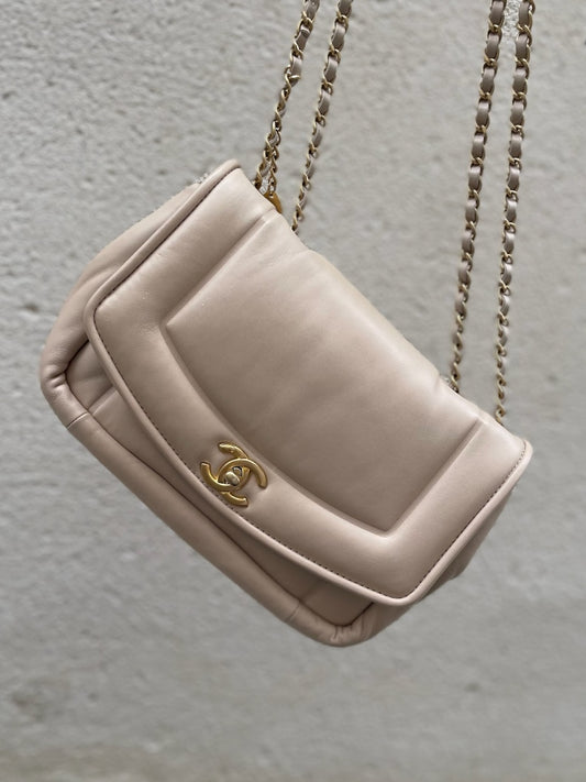 Sac Chanel Diana beige