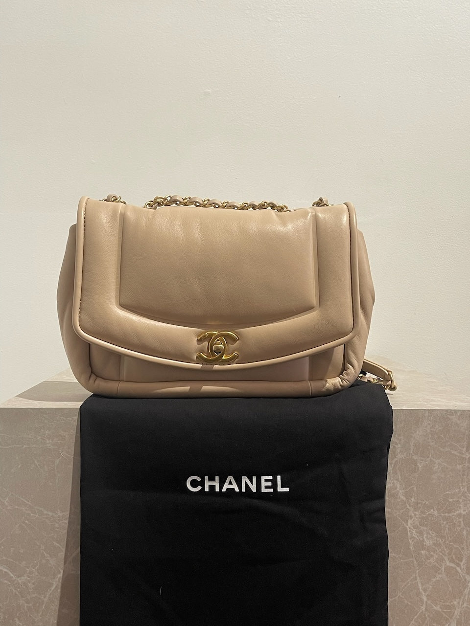 Sac Chanel Diana beige