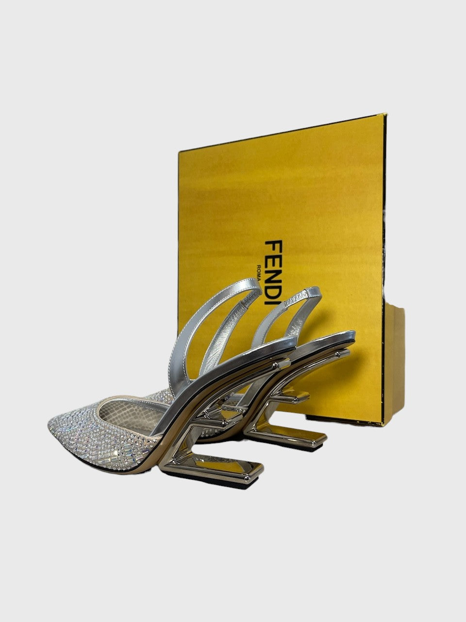 Escarpins Fendi argents T.36