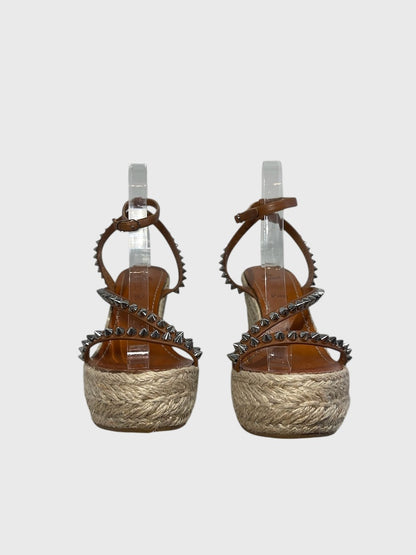 Sandales Christian Louboutin camel T.40