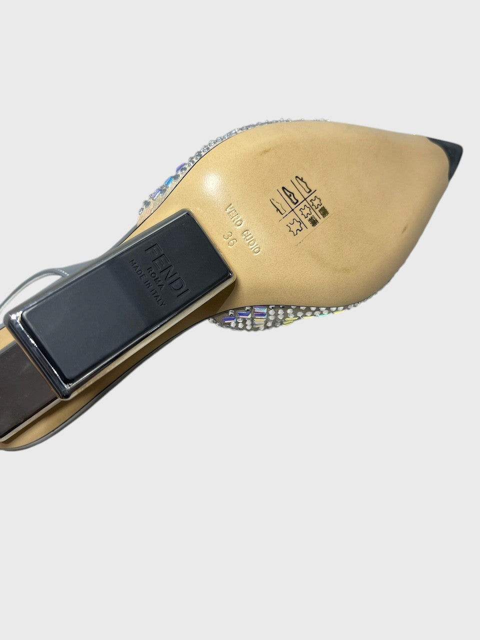 Escarpins Fendi argents T.36