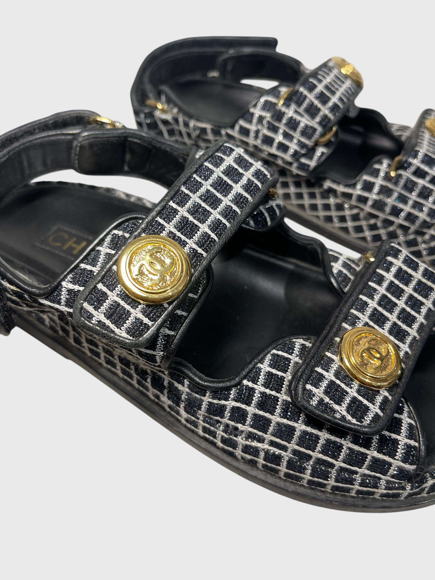 Sandales Chanel Dad noires T.37