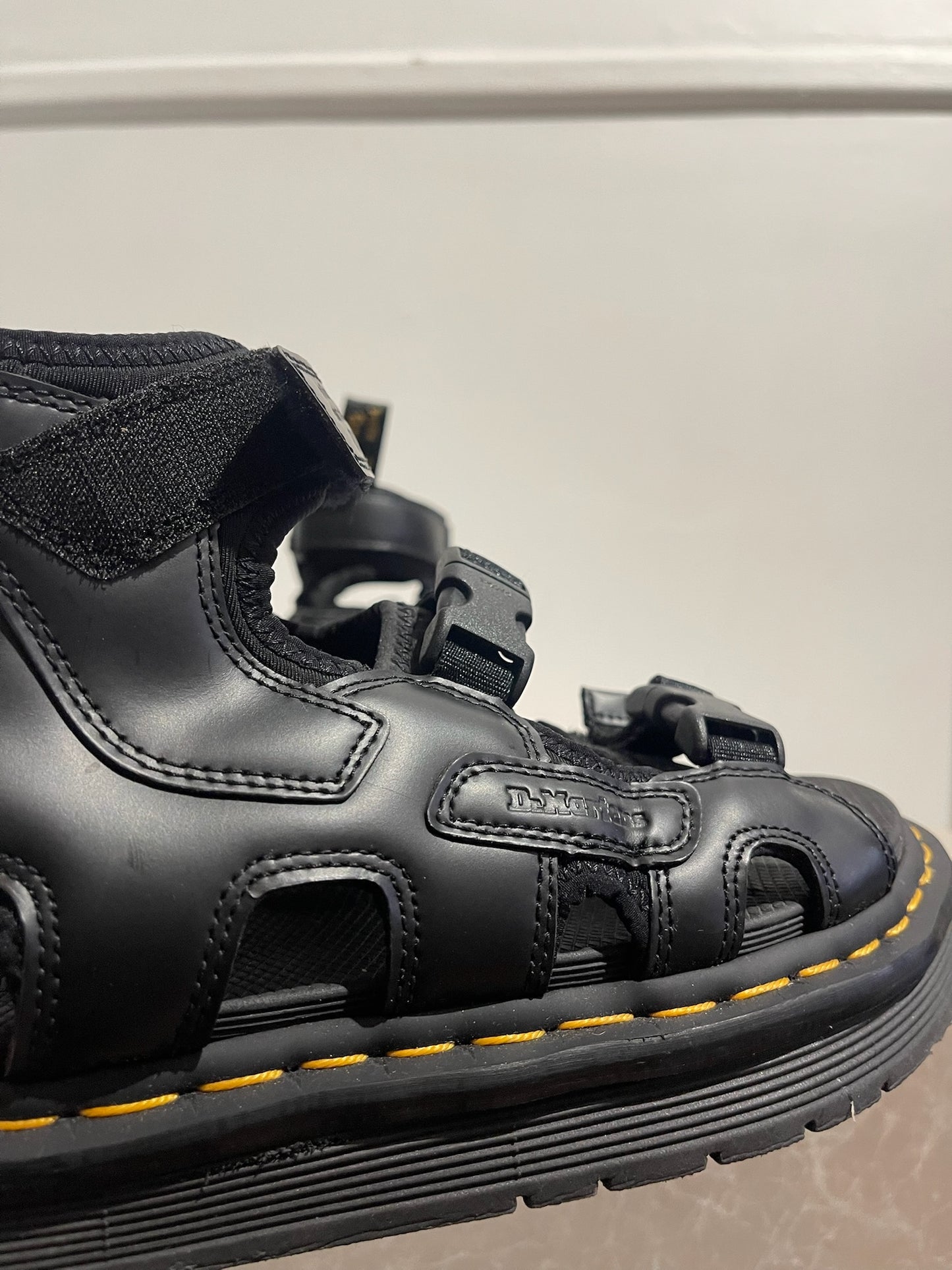 Sandales Suicoke Boak x Dr.Martens T.38