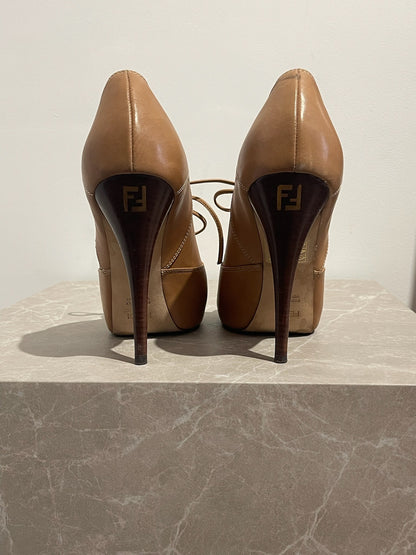 Boots Fendi camel T.40