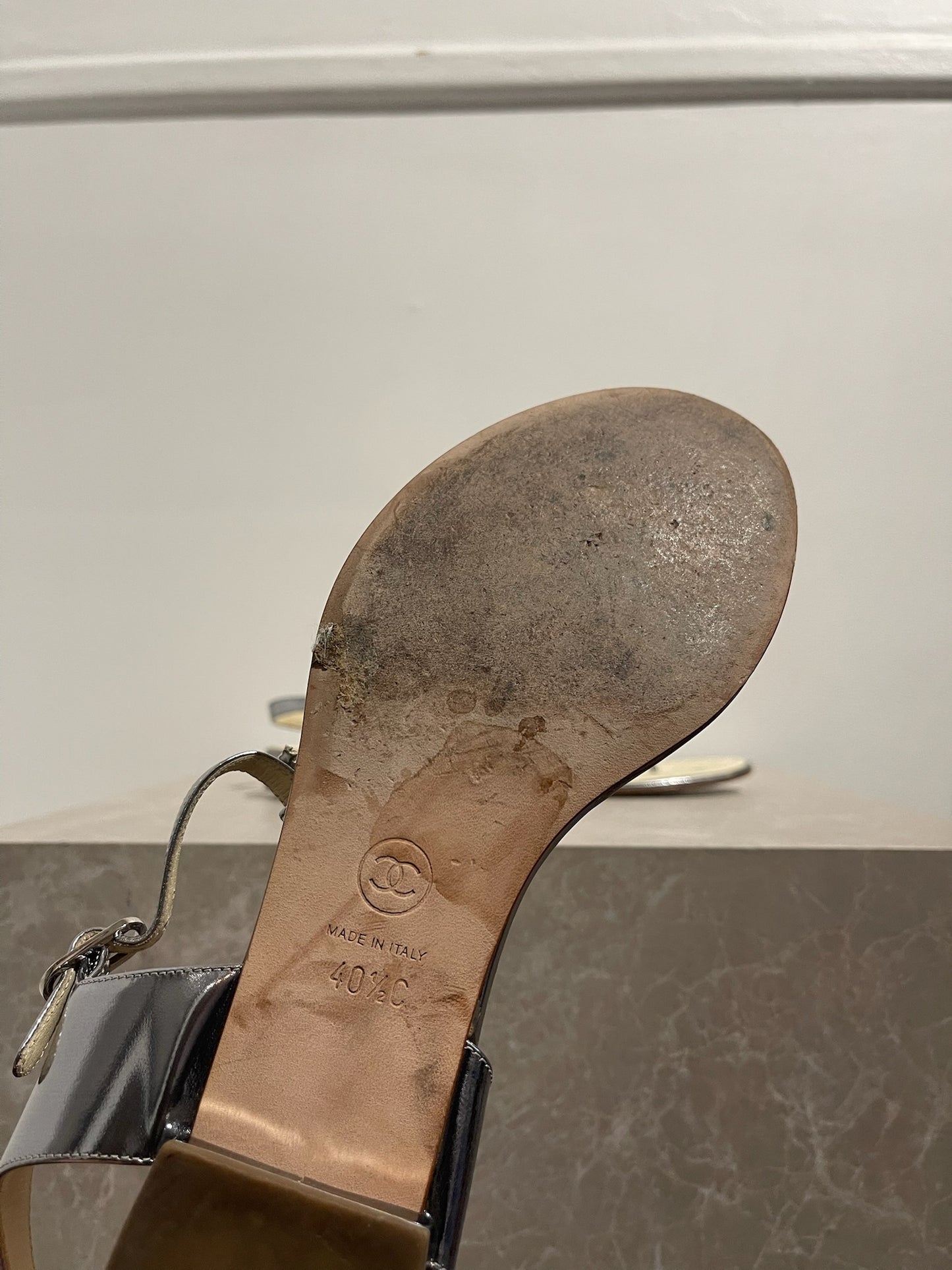 Sandales Chanel argent T.40,5