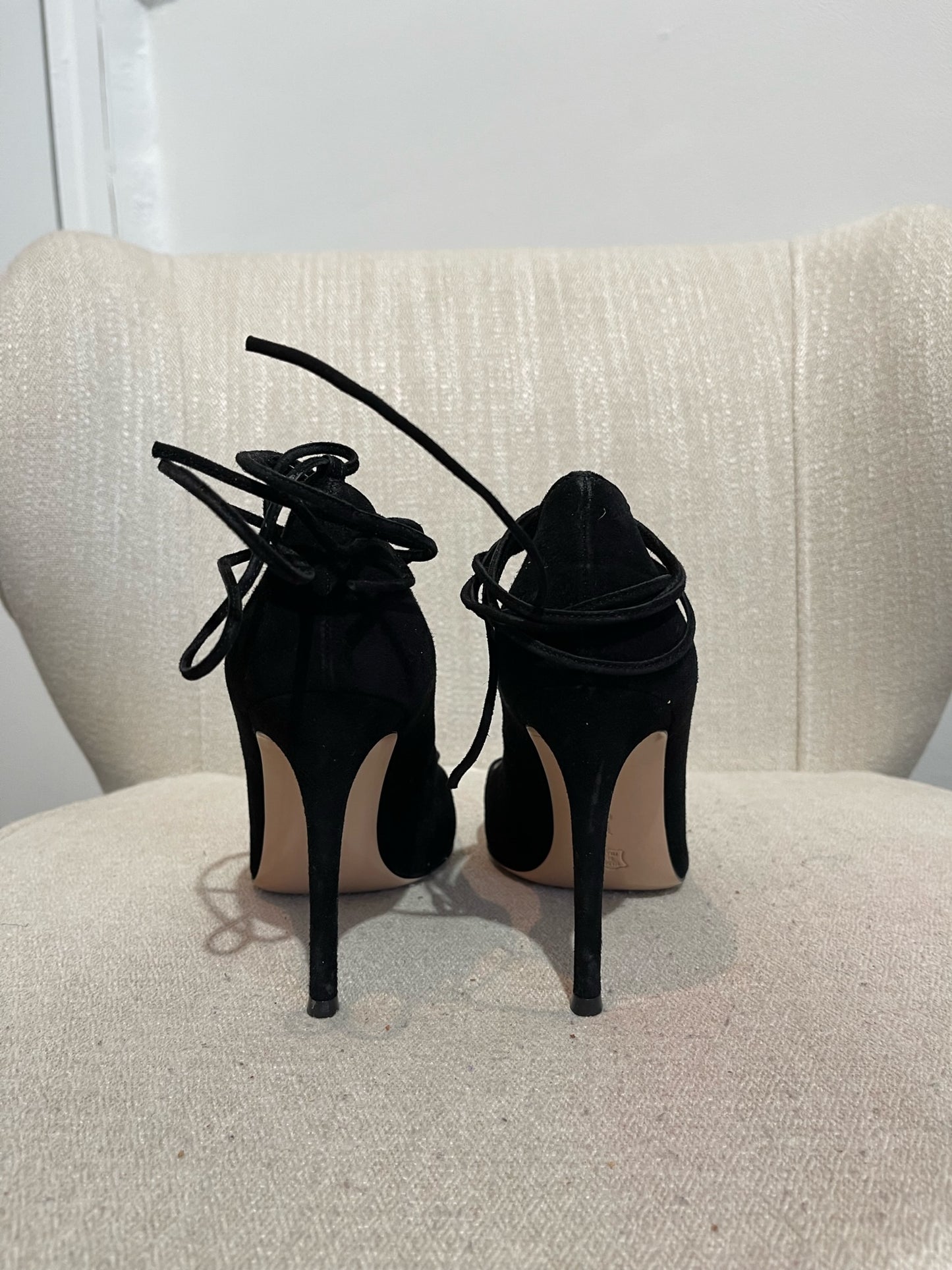 Escarpins Gianvito Rossi noirs T.36