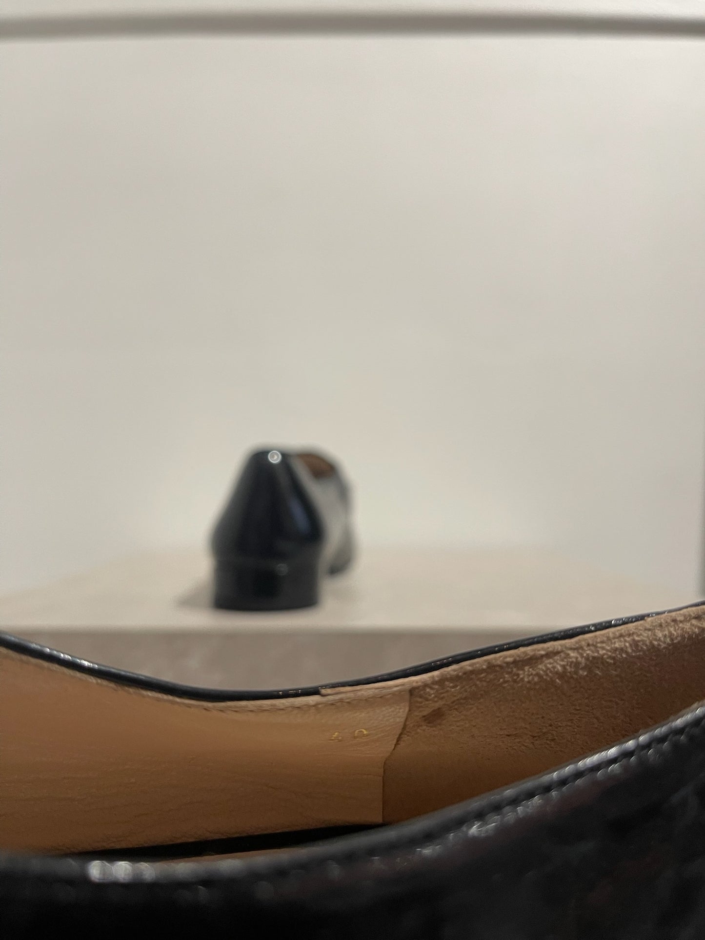 Derbies Prada noires T.40