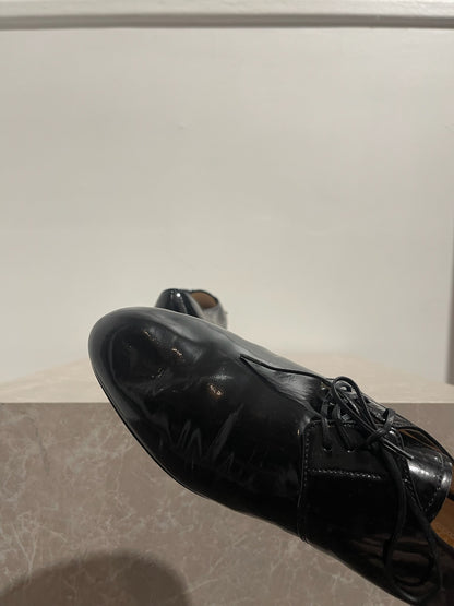 Derbies Prada noires T.40